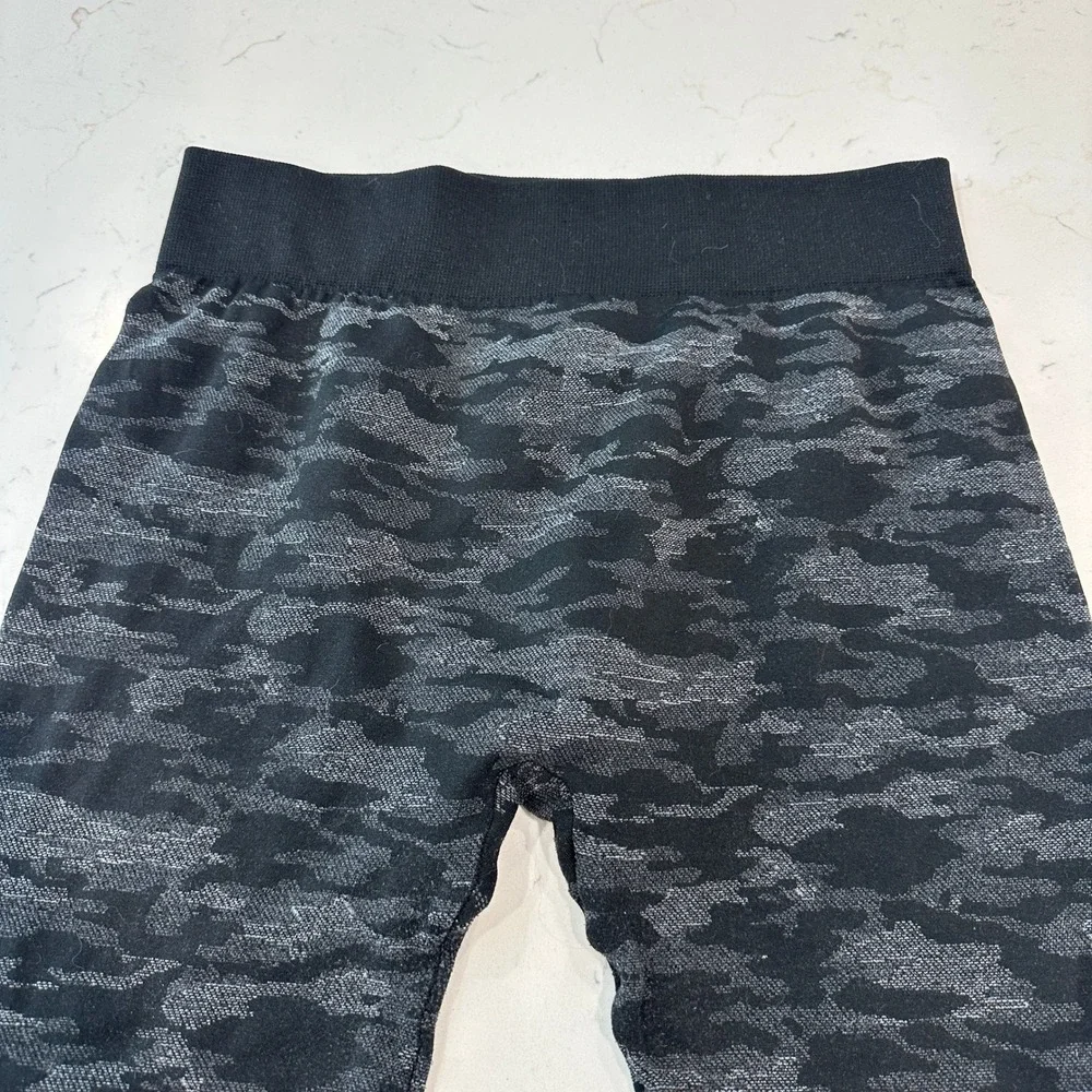 Time and Tru Womens Camo Leggings Gray Black Camouflage XL 16-18 TT40100016180SQ